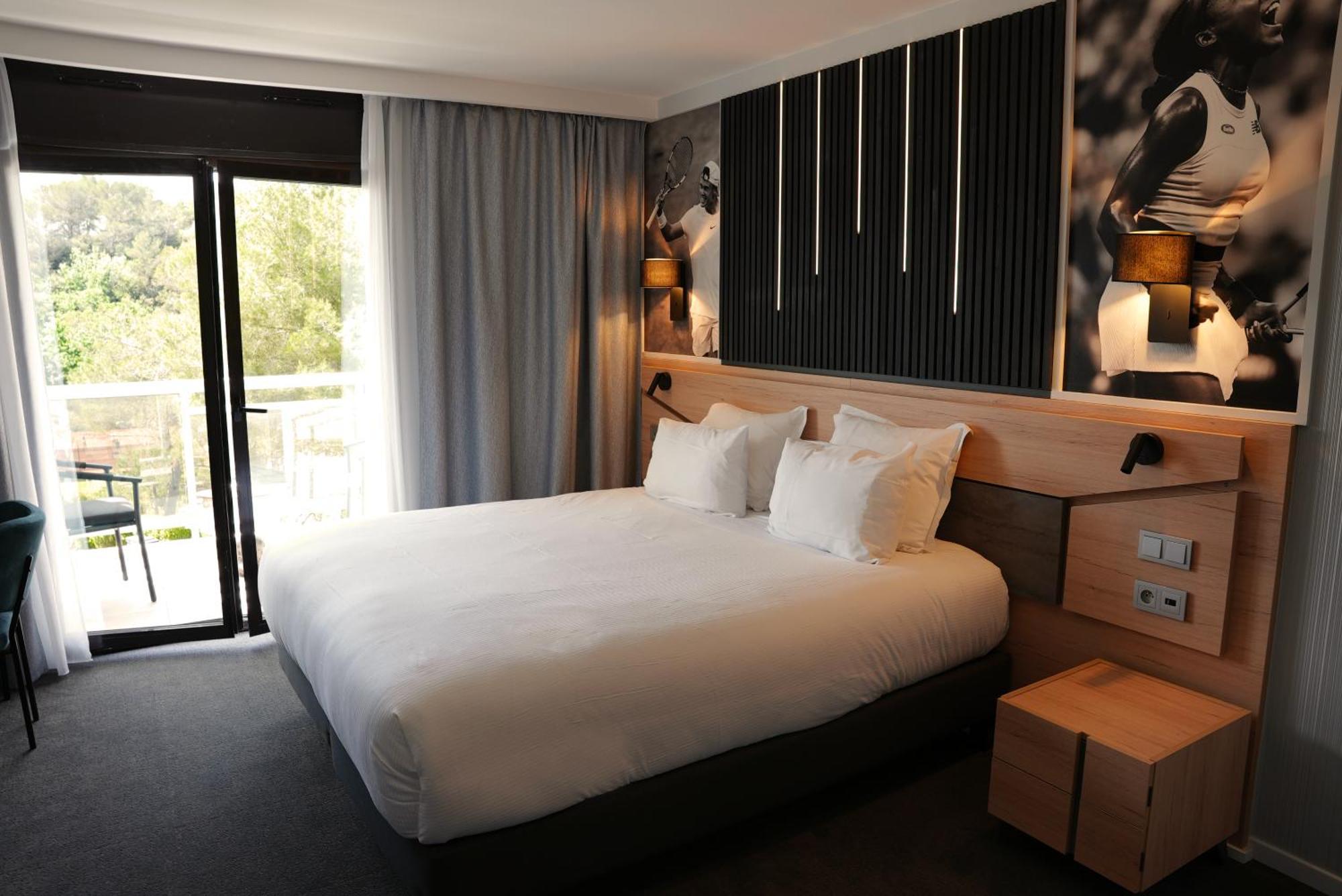 Mouratoglou Hotel & Resort Biot Bagian luar foto