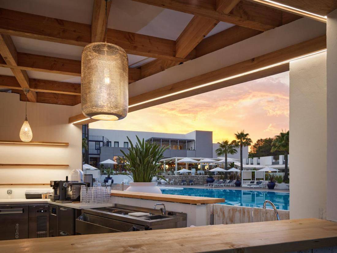 Mouratoglou Hotel & Resort Biot Bagian luar foto