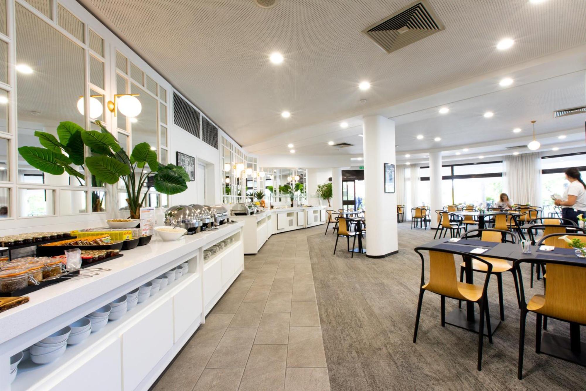 Mouratoglou Hotel & Resort Biot Bagian luar foto