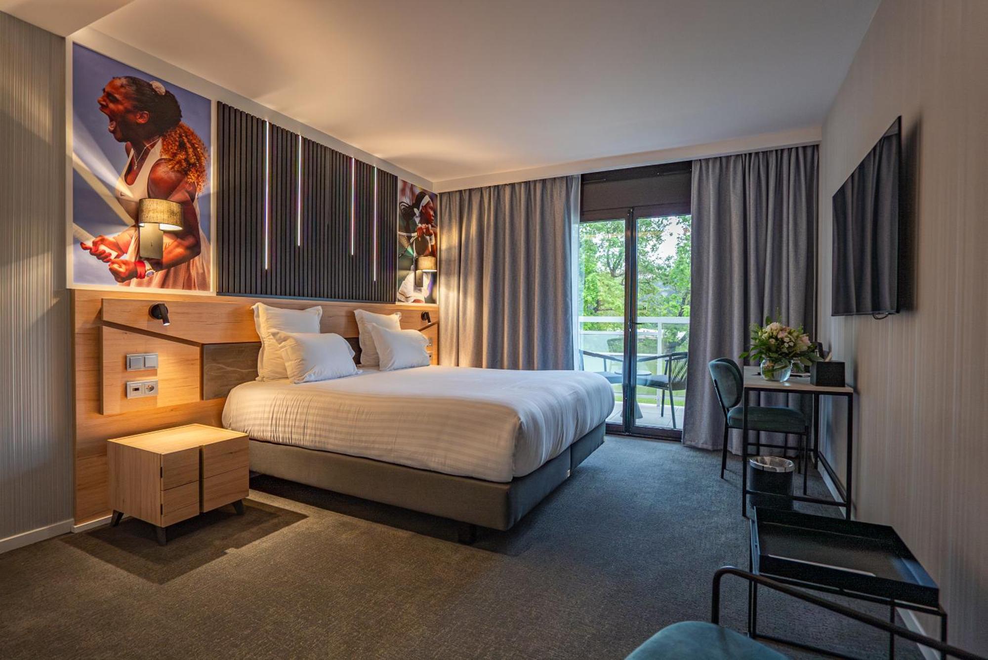 Mouratoglou Hotel & Resort Biot Bagian luar foto